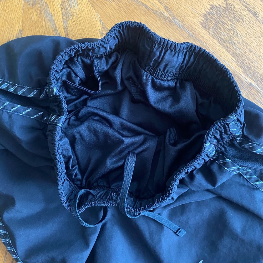 Nike Tempo Athletic Shorts - Women’s XS - Black - Picture 6 of 8